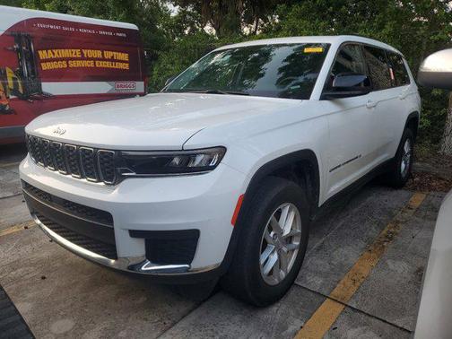 2023 Jeep Grand Cherokee L Laredo