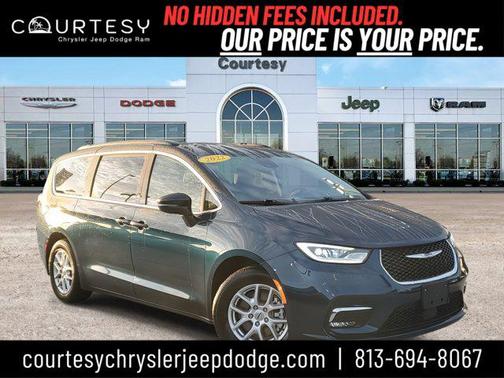 2022 Chrysler Pacifica Touring L