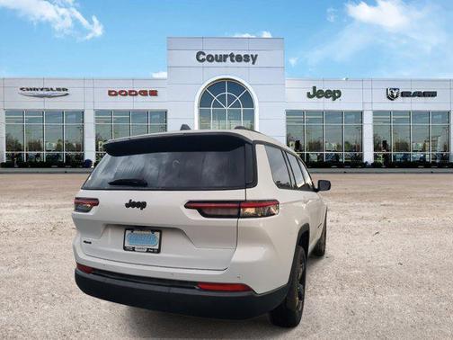 2025 Jeep Grand Cherokee L Altitude