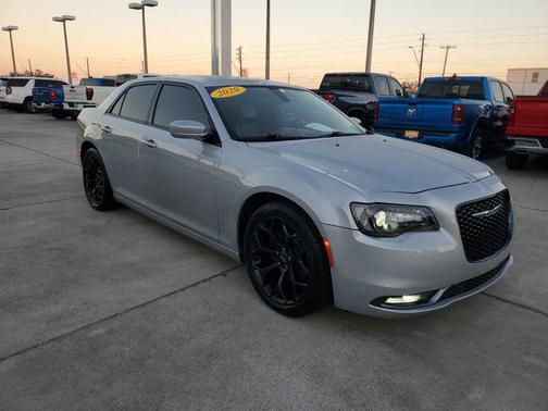 2020 Chrysler 300 S