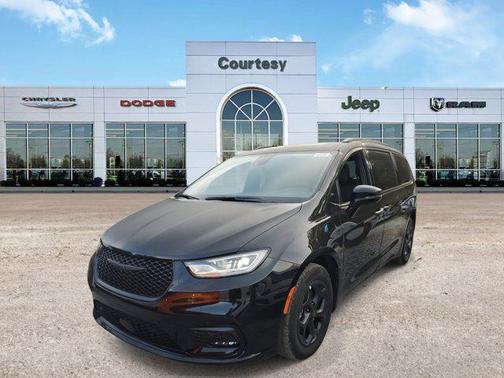 2025 Chrysler Pacifica Hybrid Premium S Appearance Pkg