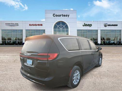 2026 Chrysler Pacifica L