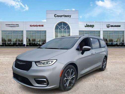 2026 Chrysler Pacifica L