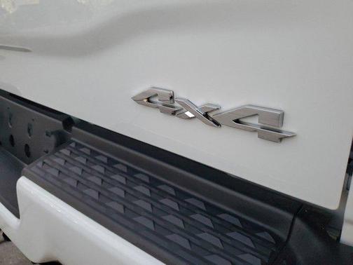 2023 RAM 2500 Laramie Crew Cab 4x4 6'4' Box