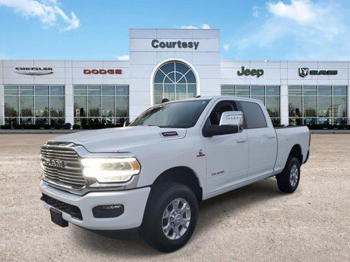 2023 RAM 2500 Laramie Crew Cab 4x4 6'4' Box
