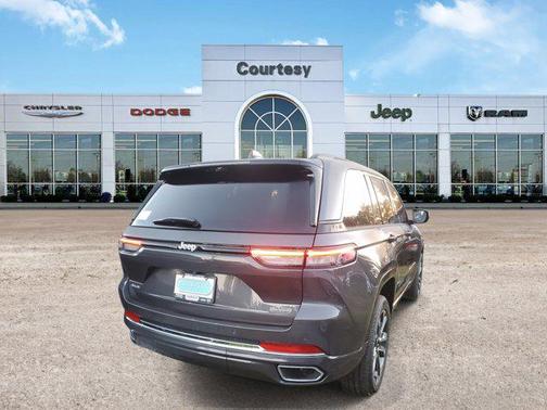 2025 Jeep Grand Cherokee Overland