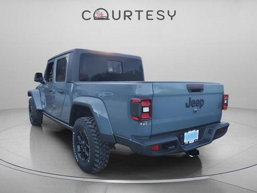 2026 Jeep Gladiator Willys 4x4