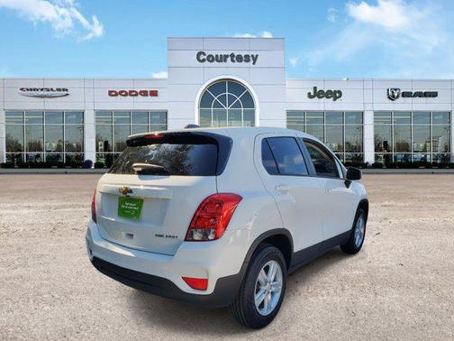 2022 Chevrolet Trax LS