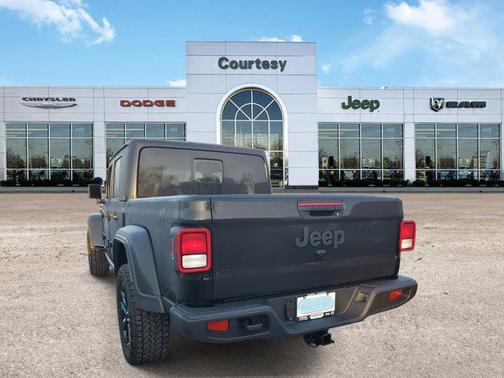 2025 Jeep Gladiator Nighthawk