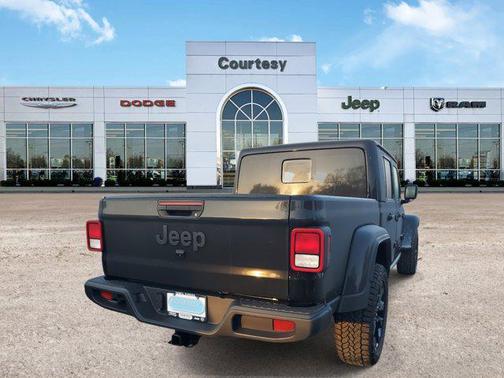 2025 Jeep Gladiator Nighthawk