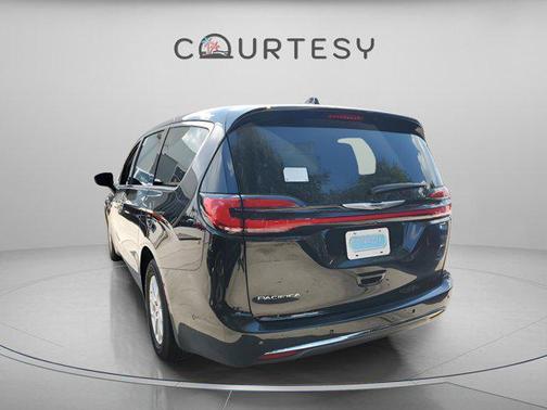 2025 Chrysler Pacifica L