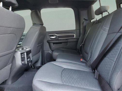 2026 RAM 2500 Big Horn Crew Cab 4x2 6'4' Box