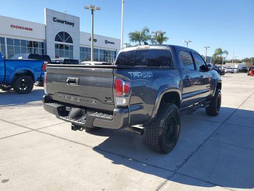 2022 Toyota Tacoma TRD Sport