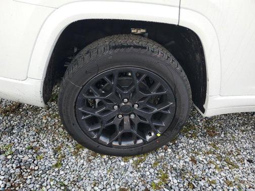 2025 Jeep Grand Cherokee L Summit Reserve