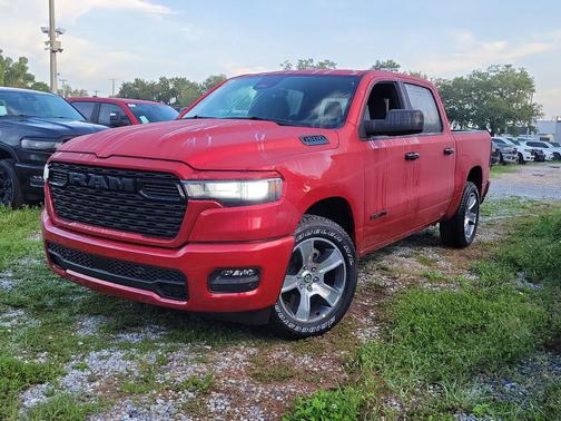 Molten Red Pearlcoat 2026 RAM 1500 Express