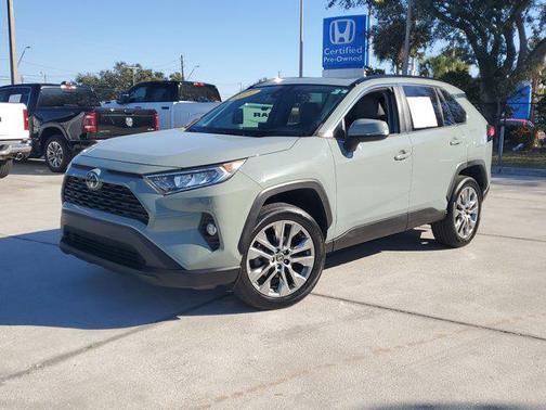 2021 Toyota RAV4 XLE Premium