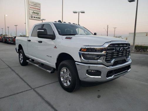 2025 RAM 2500 Big Horn Crew Cab 4x4 6'4' Box