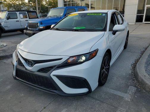 2024 Toyota Camry SE