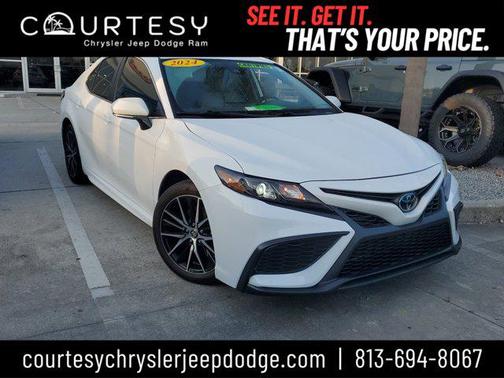 2024 Toyota Camry SE