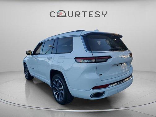 Bright White Clearcoat 2021 Jeep Grand Cherokee L Overland