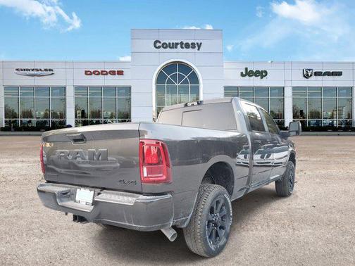 2025 RAM 2500 Big Horn Crew Cab 4x4 6'4' Box
