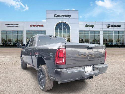 2025 RAM 2500 Big Horn Crew Cab 4x4 6'4' Box
