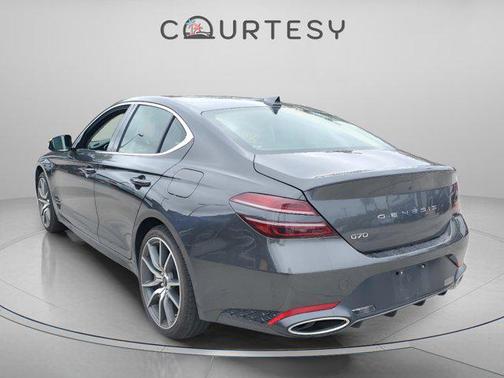 2025 Genesis G70 2.5T RWD