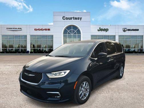 2025 Chrysler Pacifica L