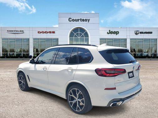 2023 BMW X5 sDrive40i