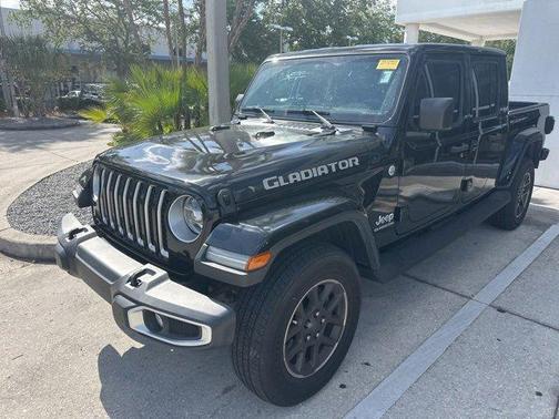 2022 Jeep Gladiator Overland
