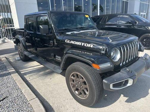 2022 Jeep Gladiator Overland