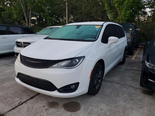2019 Chrysler Pacifica Touring L