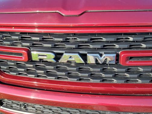Delmonico Red Pearlcoat 2024 RAM 1500 Big Horn/Lone Star