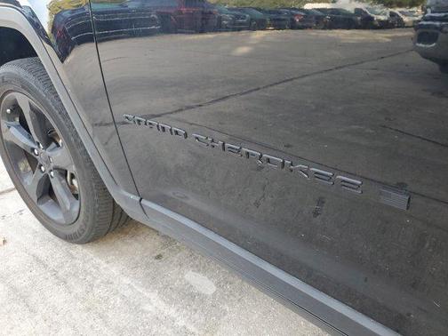 2022 Jeep Grand Cherokee L Altitude