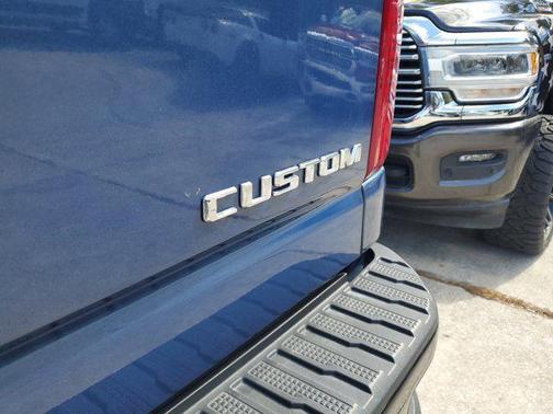 2025 Chevrolet Silverado 2500 Custom