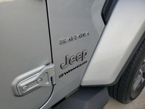 2024 Jeep Wrangler 4-Door Sahara 4x4