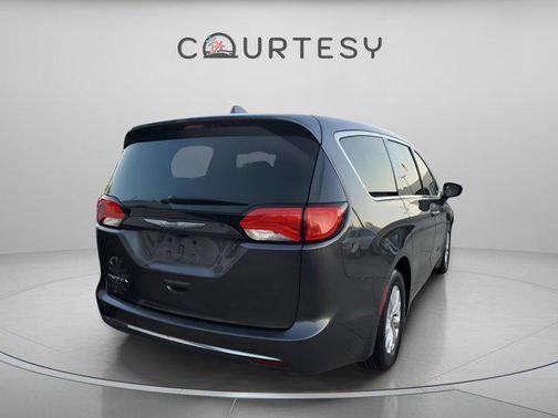 2018 Chrysler Pacifica Touring Plus