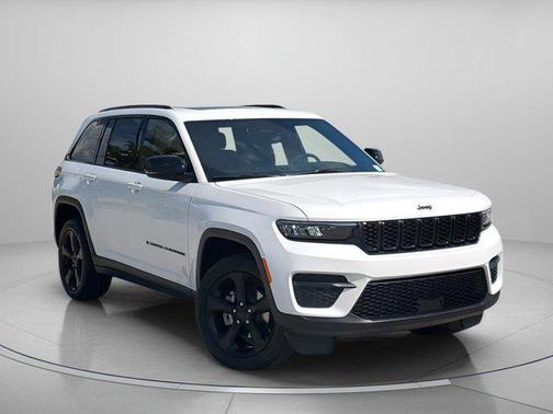 2025 Jeep Grand Cherokee Altitude