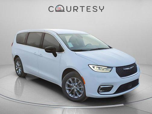 2026 Chrysler Pacifica L