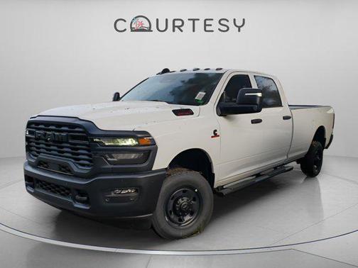 2026 RAM 2500 Tradesman Crew Cab 4x4 8' Box