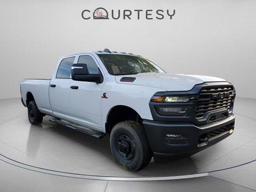 2026 RAM 2500 Tradesman Crew Cab 4x4 8' Box