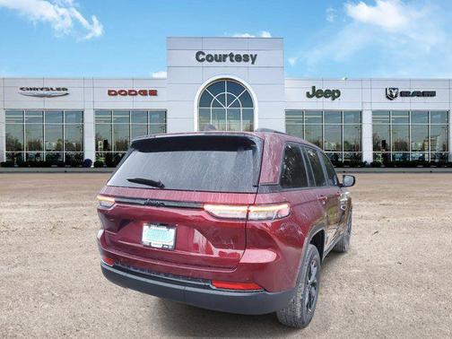 2025 Jeep Grand Cherokee Altitude