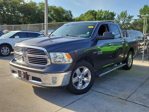 Granite Crystal Metallic Clearcoat 2017 RAM 1500 Big Horn