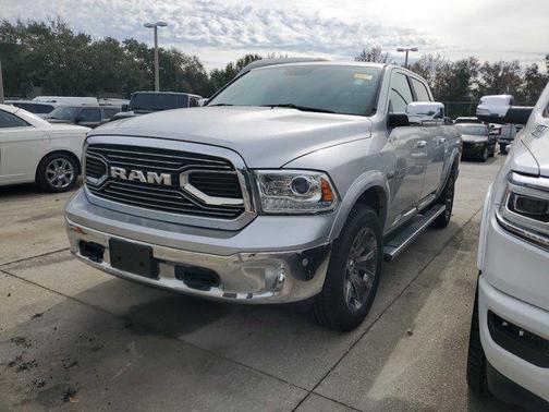 2017 RAM 1500 Limited Crew Cab 4x4 5'7' Box