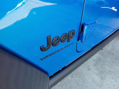 Hydro Blue Pearlcoat 2024 Jeep Wrangler Willys