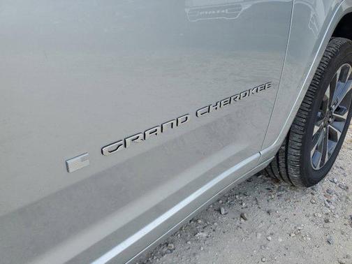 2025 Jeep Grand Cherokee L Overland