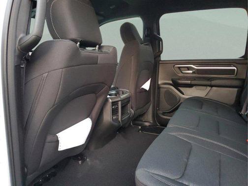 Bright White Clearcoat 2026 RAM 1500 Big Horn/Lone Star