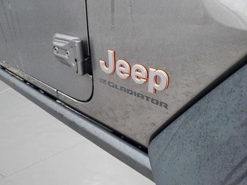 2026 Jeep Gladiator Mojave 4x4