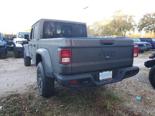 2026 Jeep Gladiator Sport S