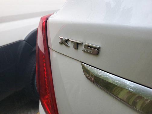 2019 Cadillac XT5 Base